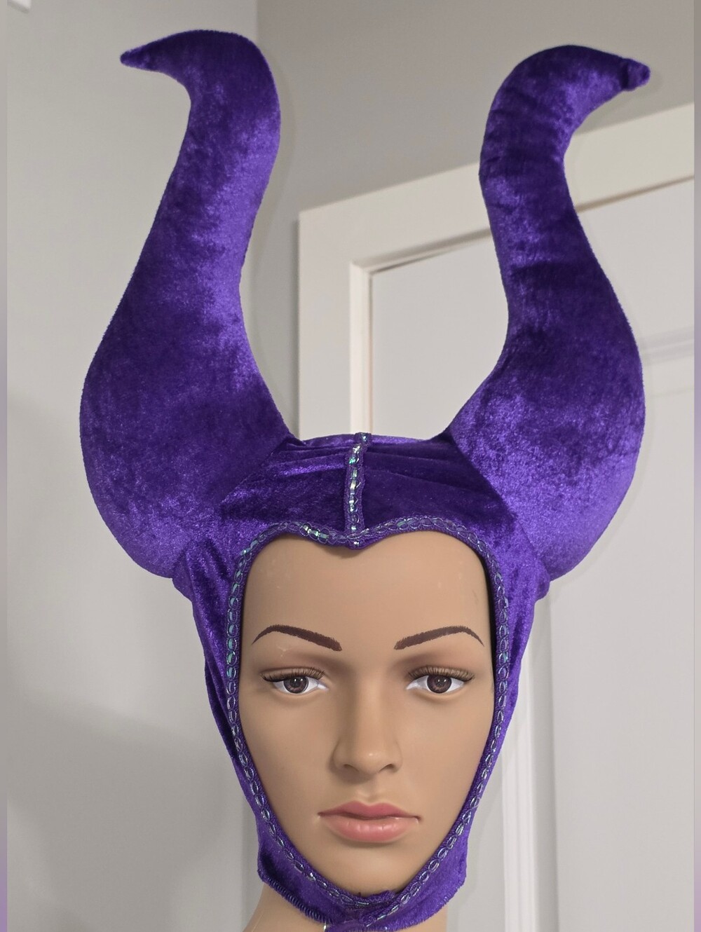 Disney Store Girls Maleficent Purple Velvet Horns Headpiece Size 5/6 Halloween